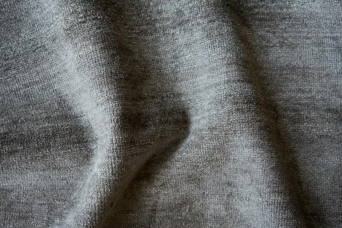 distressed silk - silver | WOVEN