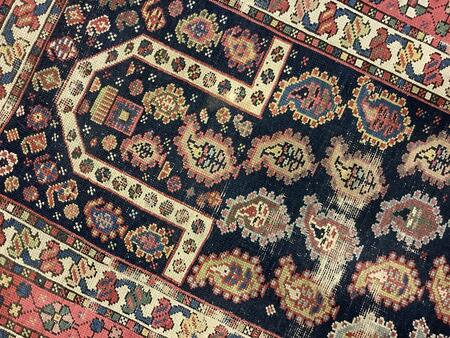 caucasian / 20102 | WOVEN