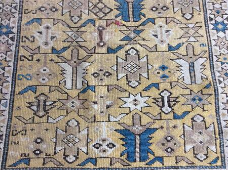 caucasian / 20127 | WOVEN