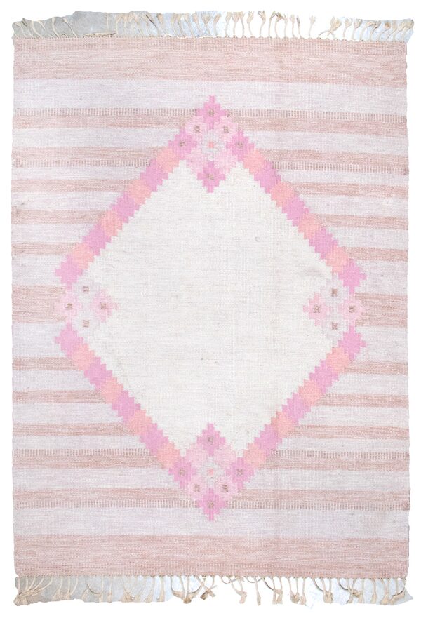 Swedish / 19674 | WOVEN